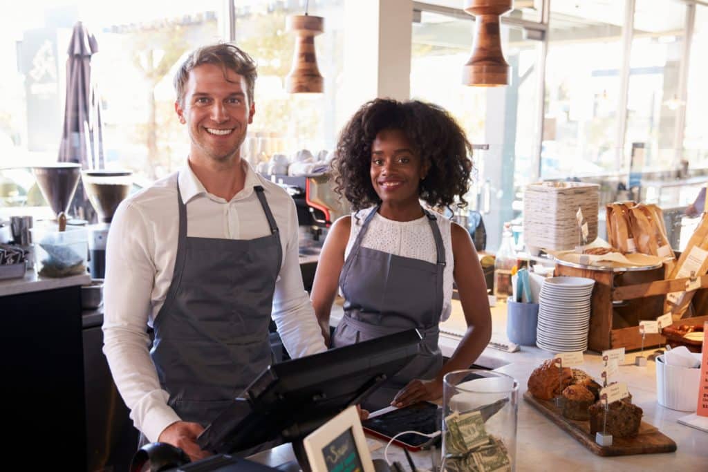 portrait-of-staff-working-at-delicatessen-P73YCJ9.jpg portrait-of-staff-working-at-delicatessen-P73YCJ9.jpg